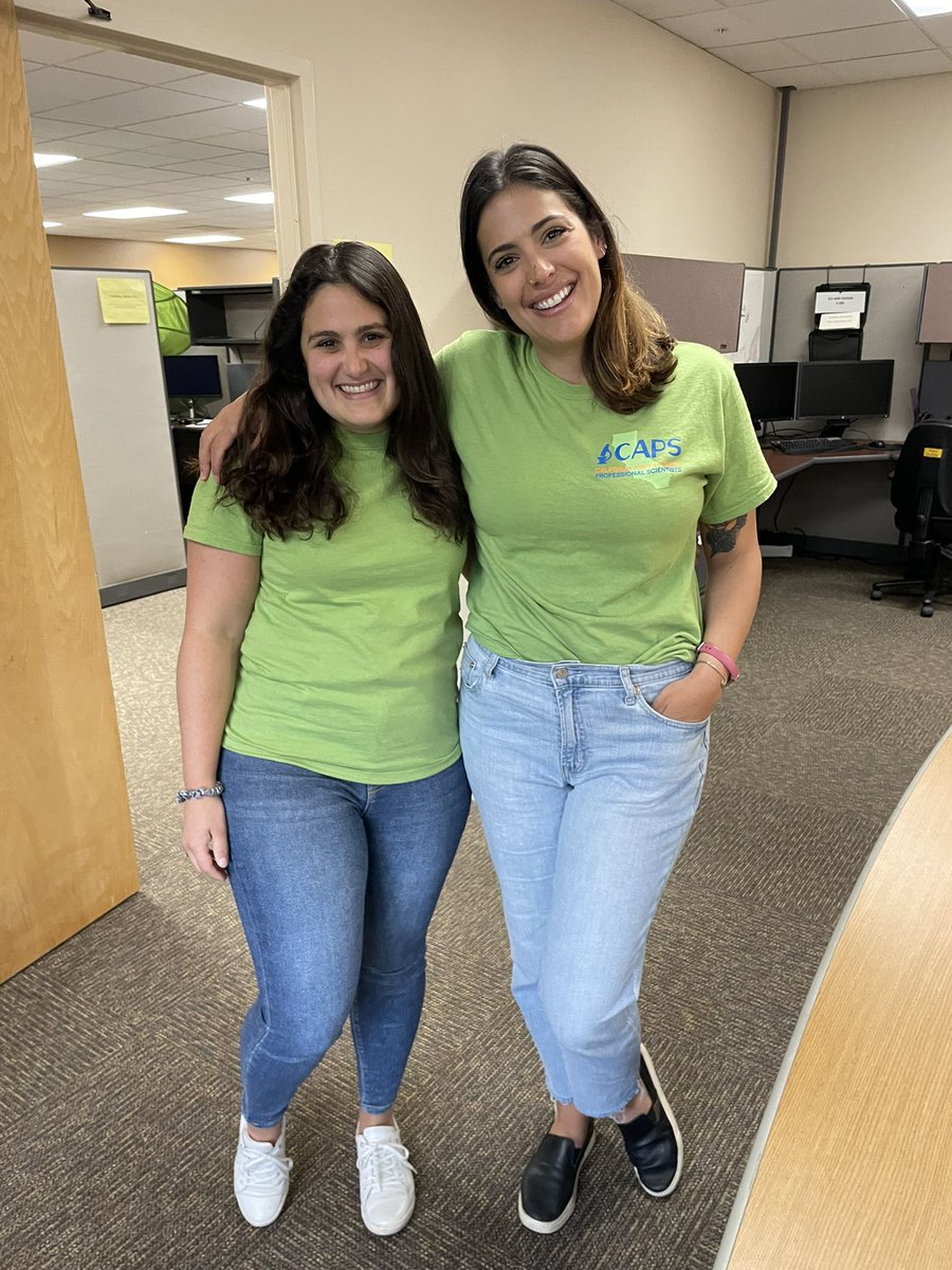 Wearing green for #bargainingTuesday at the @CaliforniaDFW Monterey office in support of @capsscientists! #valuescientists