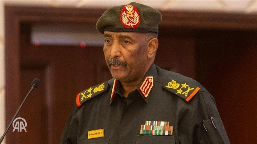 رئيس مجلس السيادة السوداني عبد الفتاح #البرهان: نؤكد ثقتنا في 'منبر #جدة' بما يقود إلى سلام مستدام v.aa.com.tr/2915802