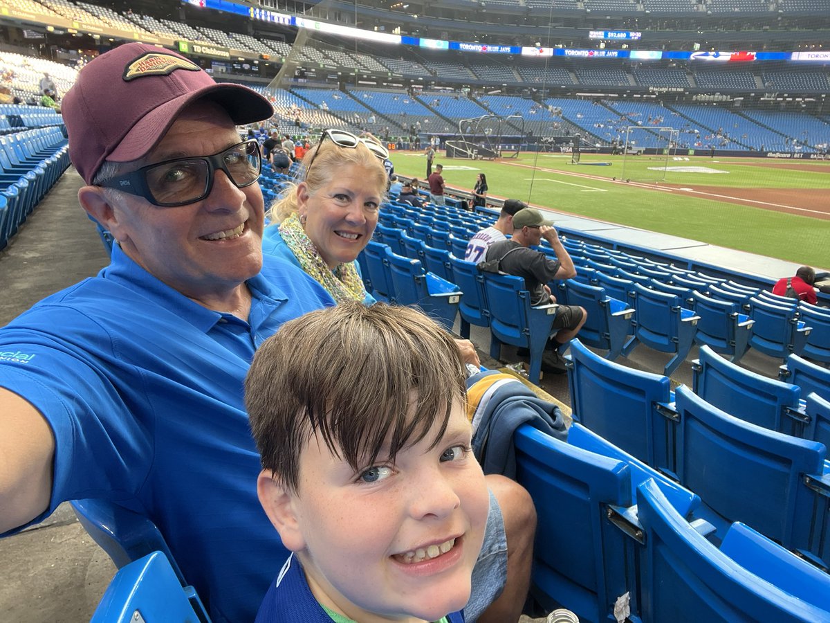 GaryFoxwell852's tweet photo. A great 9th Bday present! Go Jays Go!
#Nextlevel @BlueJays https://t.co/kYZ7DKZqwP