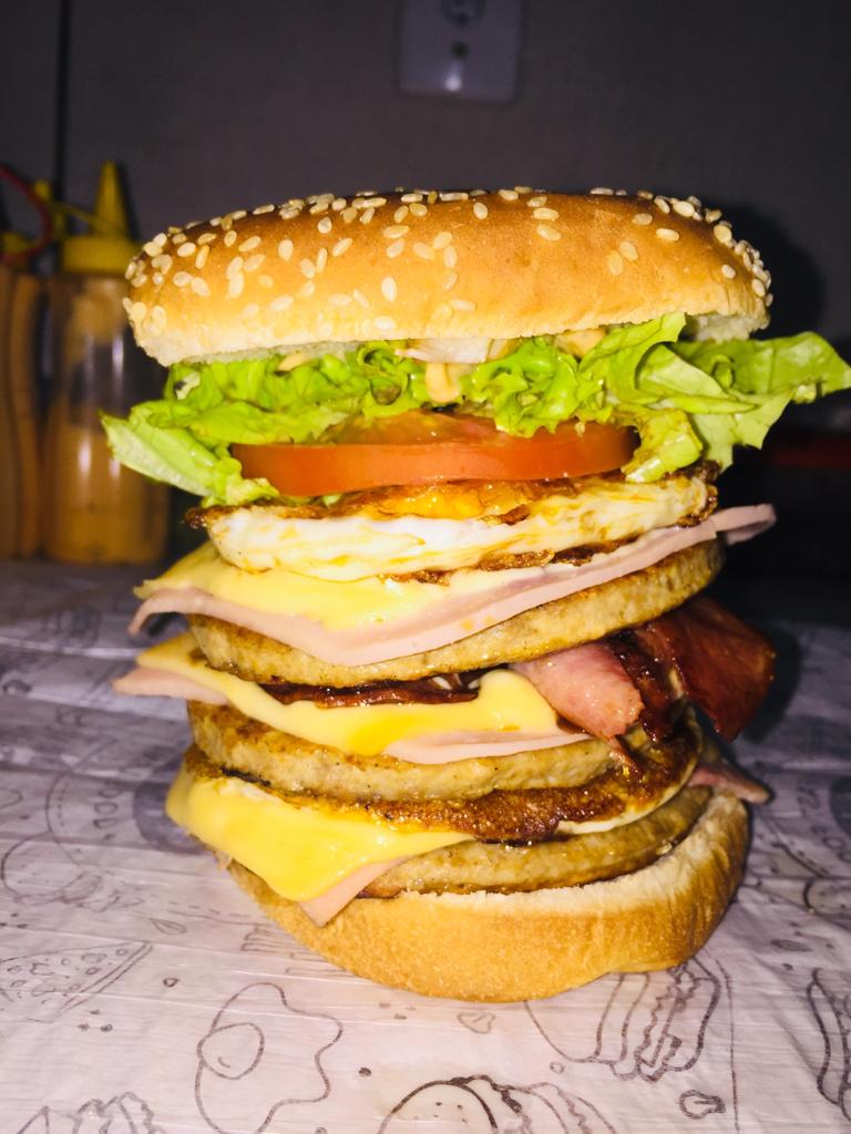 lgt65400's tweet photo. Estamos On 🍟🥤🍔 https://t.co/thlkQGwOCm