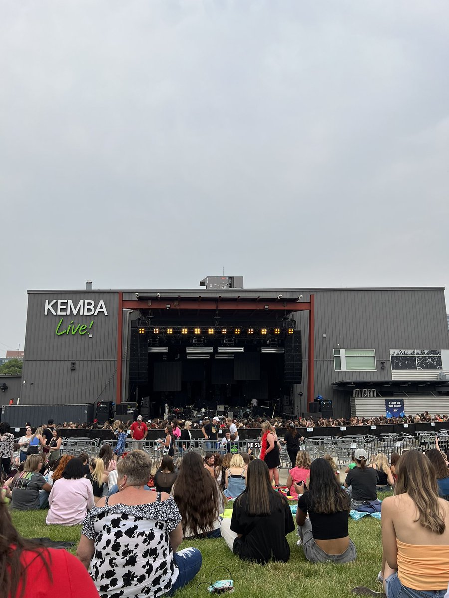 LTviolet's tweet image. I’m here!!!  🤩 #FITFWTColumbus