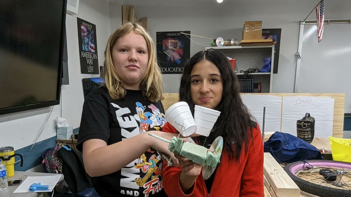 IronsCougars's tweet photo. Day 2 of #STEMChallenge23 is in the books! Had a great day with our mini challenge and getting our frame for our derby car built! https://t.co/H6YbqryqYP