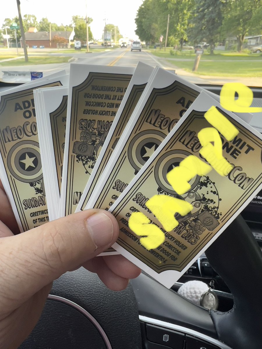 Neocomiccon's tweet photo. ◦

Just a reminder advance ticket sales are available at Comics Are Go. You can avoid the long lines and get priority admission. Also, we will be sending some tickets this week to your local comic shop as part of a giveaway or whatever the Comic Shop decides to do with them. https://t.co/RGYHnshL6M