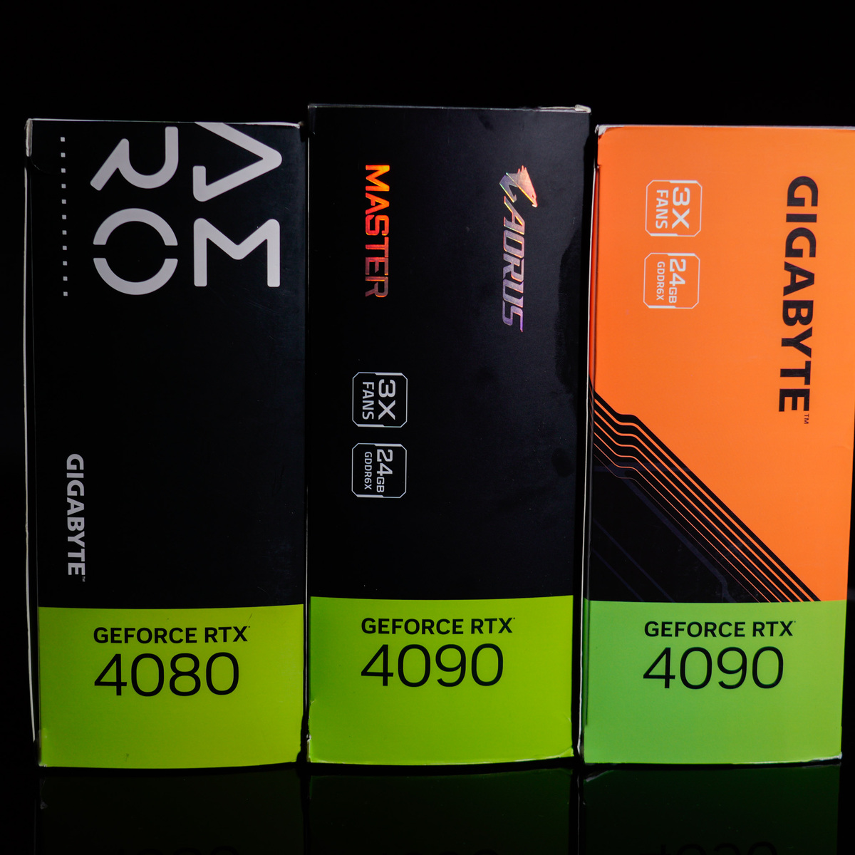 AorusOfficial's tweet photo. Which GPU are you choosing? 🤔

#GIGABYTE #AORUS #NVIDIA #RTX4090 #RTX4080 https://t.co/gRkQo34SjF