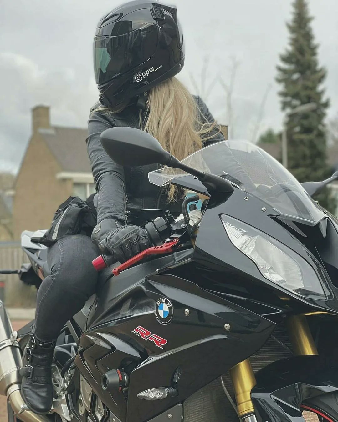 Motorcycles More on X BMW S1000RR BikerGirl https t lQisuY9oP3 X