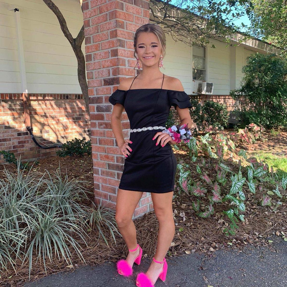 Our short dresses are the perfect finishing touch to any party outfit. Visit Bayou A Dress For Less at 1100 E. McNeese St. Suite A!  #ShortDresses bit.ly/3FnxGRn