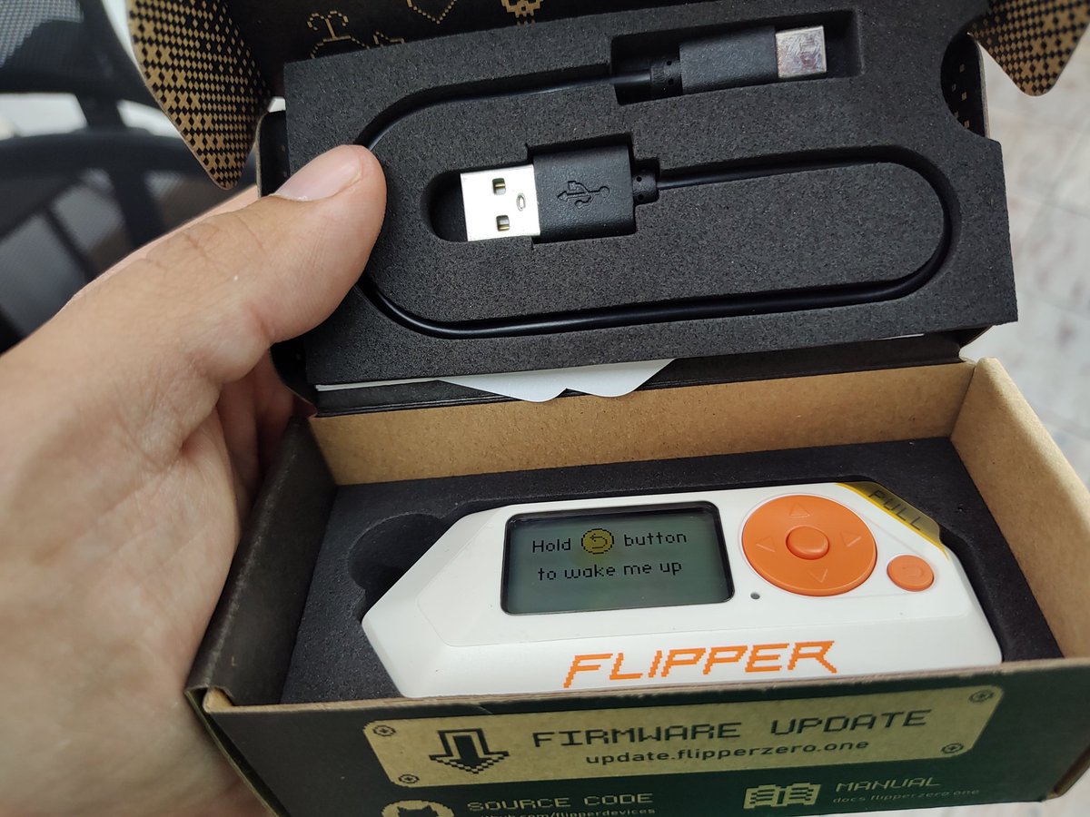 Electronic Cats tweet media