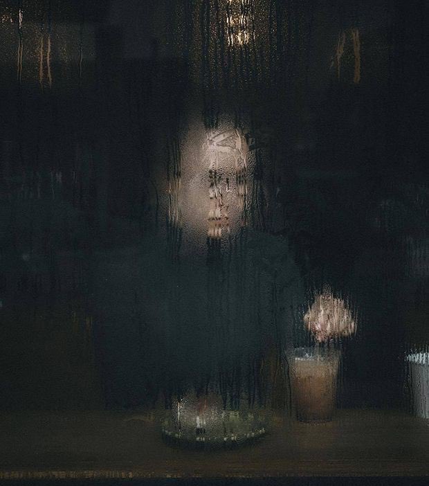 "جعلوا مني شخصًا يشُك حتى في اللحظات السعيدة."