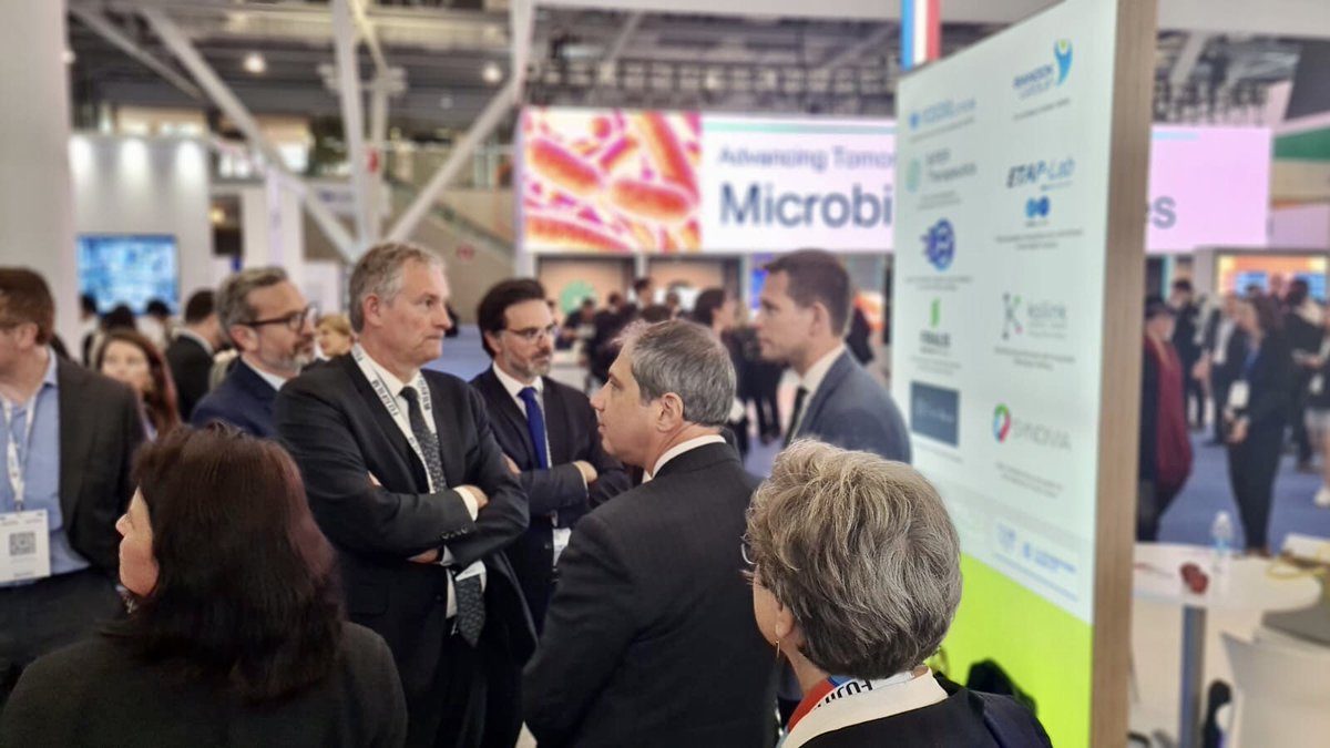 FranceinBoston's tweet image. Exciting afternoon at #BIO2023 featuring meetings with @BIOConvention leadership, a visit to the French pavilion, and exchanges with the 100+ French companies and delegations represented 🇫🇷💪!