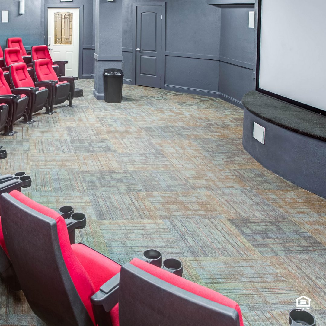 Need to catch up on your favorite show? Our ULofts movie theater is the perfect place to hangout with your friends when you're looking to relax!

#uloftsapartments #texastech #texastechapartments #lubbocktexas #lubbock