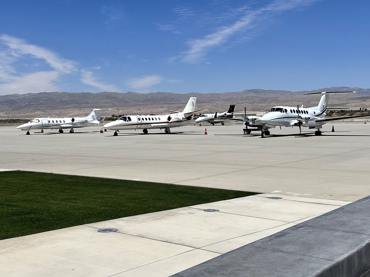palmspringsjet's tweet photo. Considered a destination location, travel into the Palm Springs area usually slows dramatically in mid-May, but that isn't the case for Desert Jet Center at KTRM.
#DesertJet #FBO #avgeek #bizv #nbaa #coachellavalley #palmsprings #privatejettravel https://t.co/nrKFDecCF5