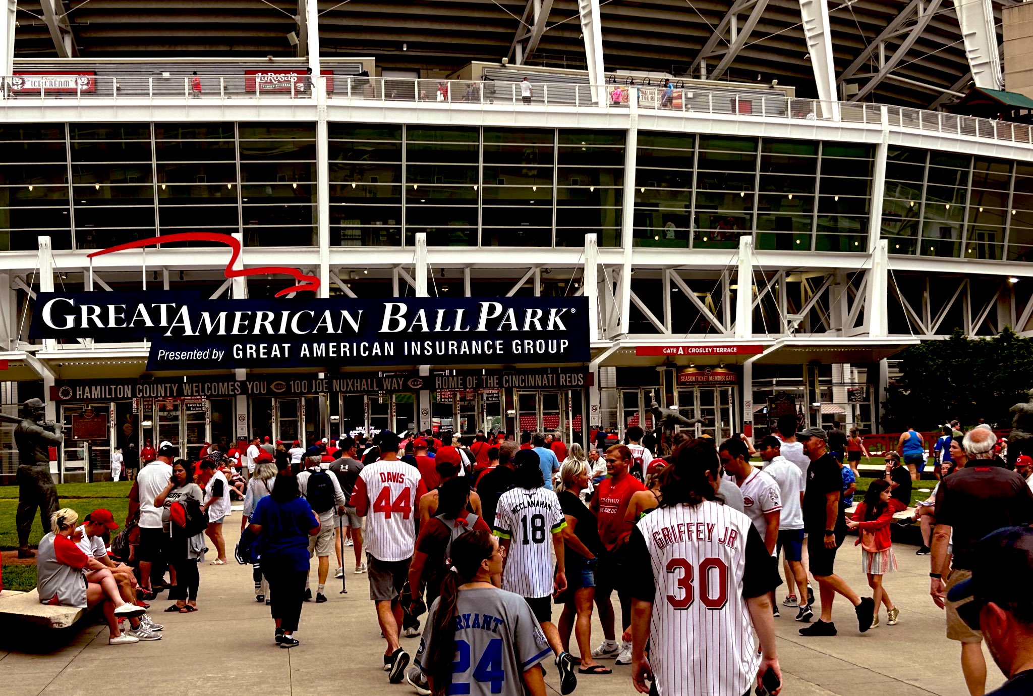 WLWT on X: Lots of fans arriving at Great American Ball Park in