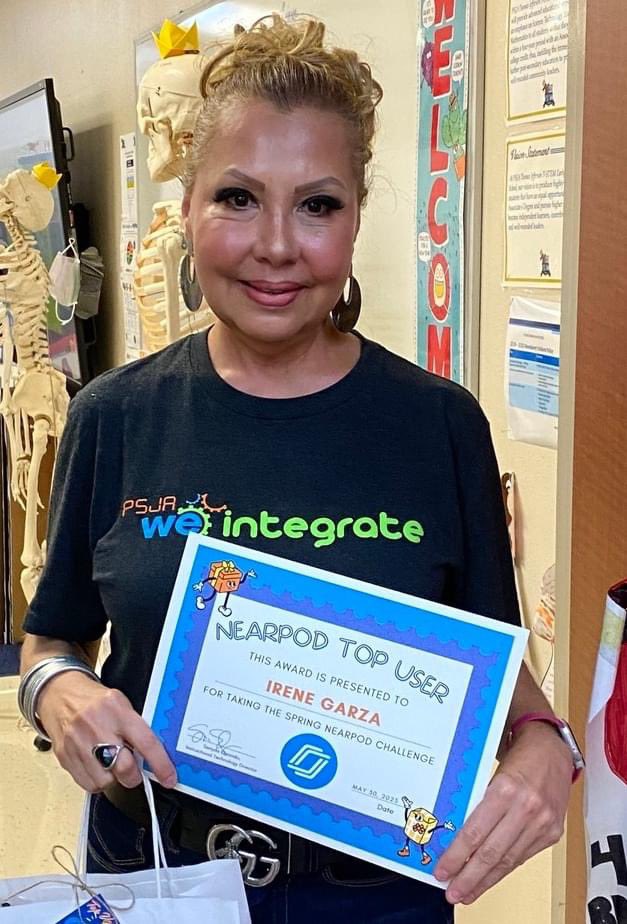 Congratulations to Mrs. I. Garza!!! 🎉🎉🎉 She took on the Spring Nearpod Challenge and was awarded Nearpod Top User for High School. 👩🏻‍💻 Way to Go Mrs. Garza! 💙⚡️ #TitanProud #InstructionalTechnology