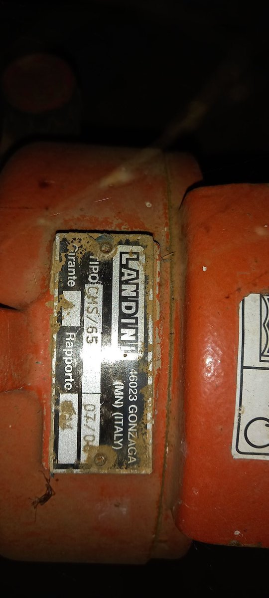 Trekkerpompen per direct beschikbaar tel. 0629188405