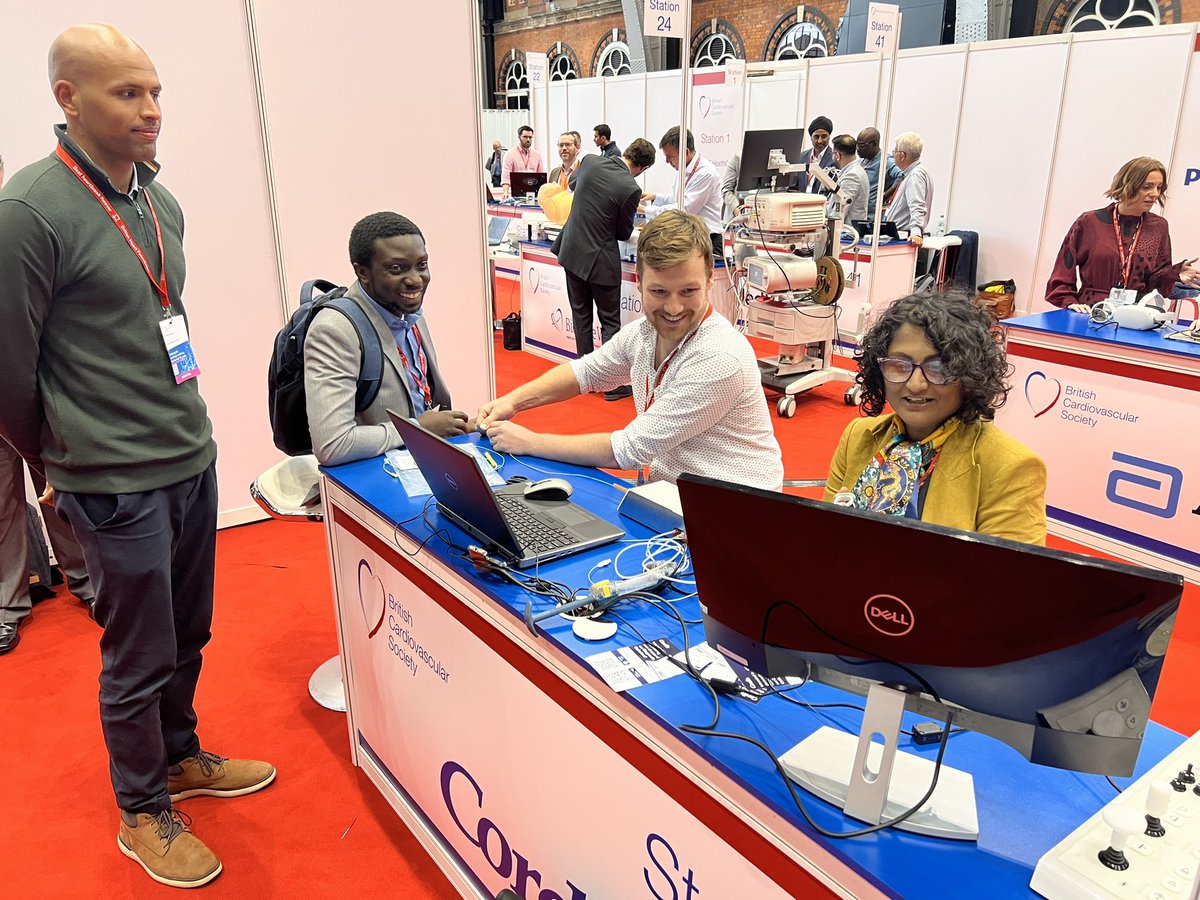 Another amazing sim day @BritishCardioSo #BCS2023 - thanks to all the trainers. I managed to catch some excellent work on the pericardiocentesis, structural, and PCI stations