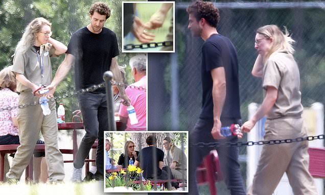 Daily Mail tweet media