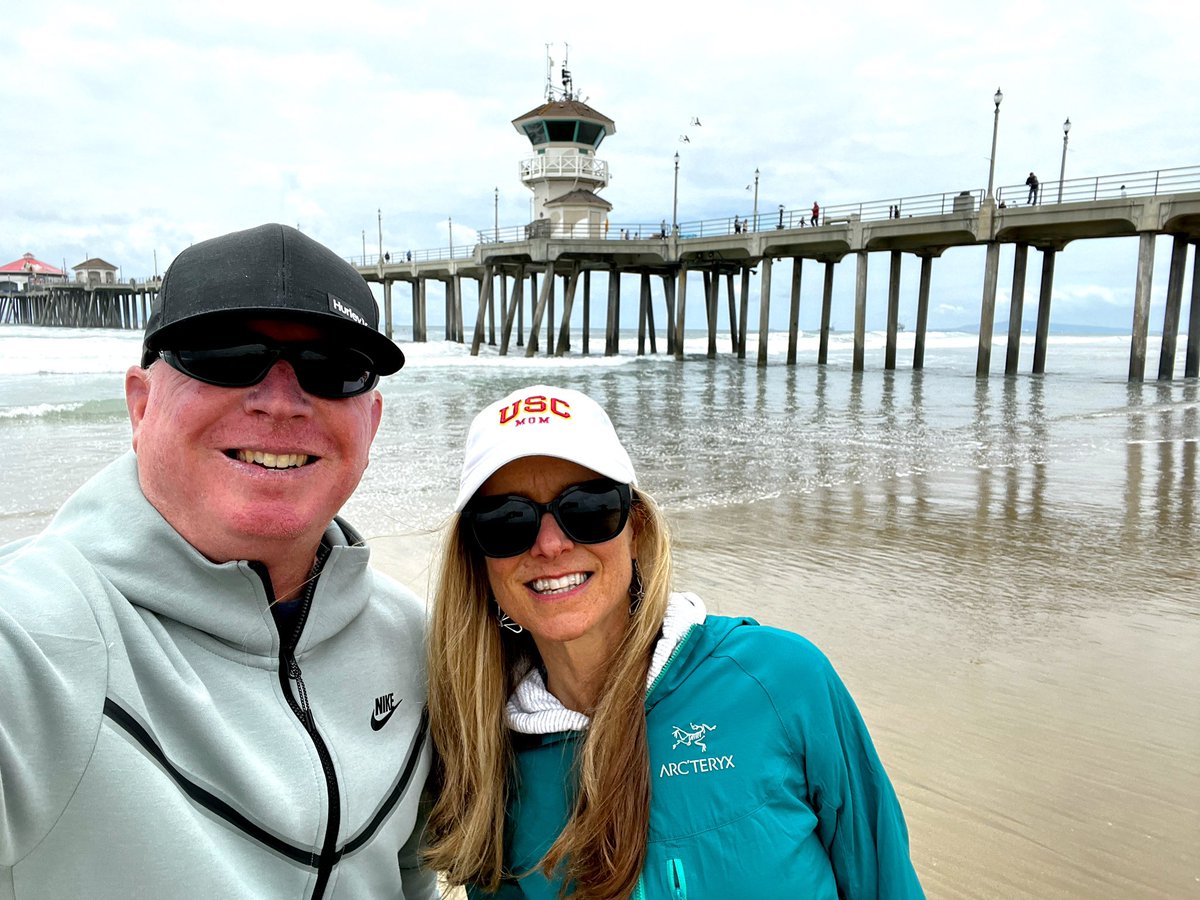 The Co-Hosts of the Finding Yourself Single #podcast finally meet in person. Brian and Katy planning Season 2 at the beach. #divorce #Legal #familylaw #parenting #Dating