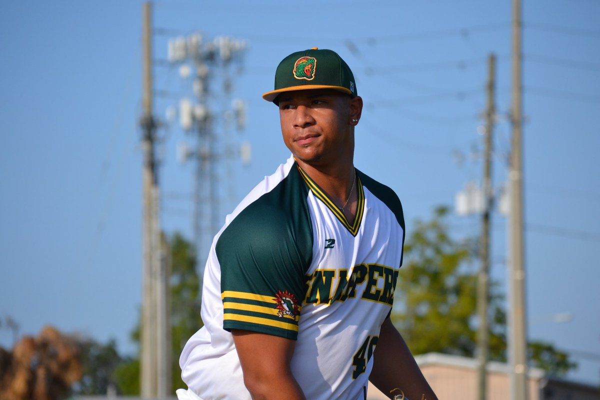 FCSLSnappers's tweet image. Starting on the mound tonight #40 Carlos Anziani 

#LetsGetItStarted