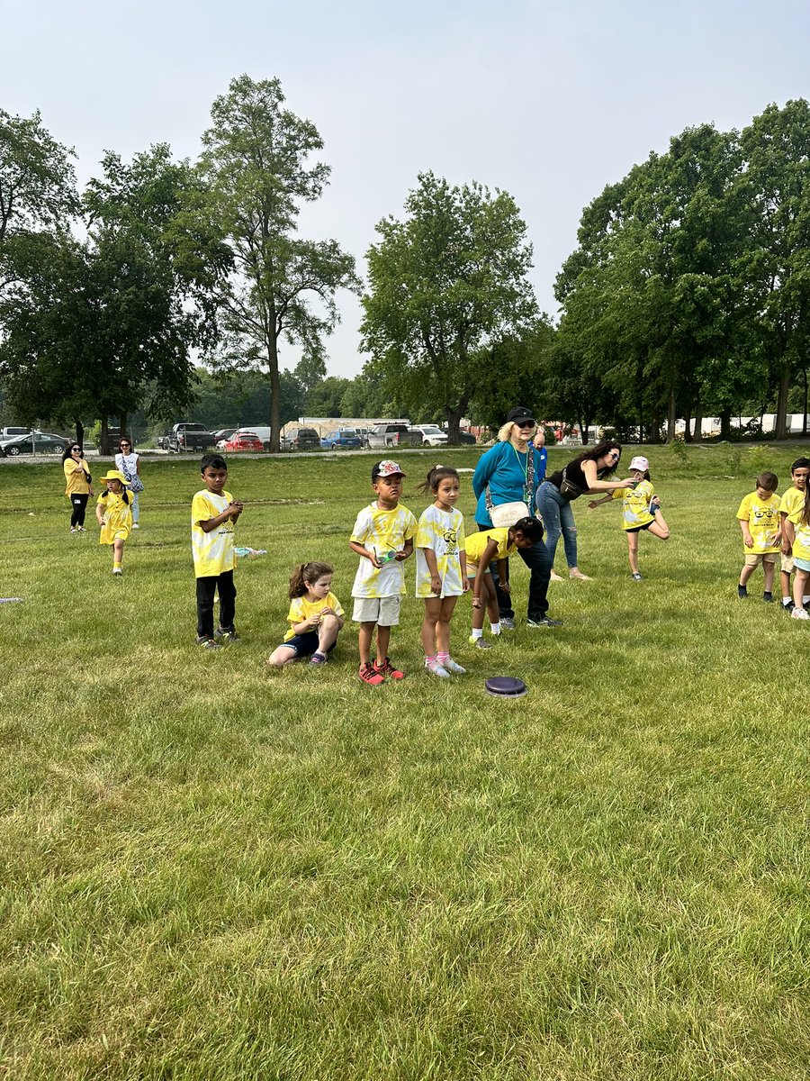 MrsGlowacki's tweet photo. Field day fun!!! https://t.co/ZWfjGeeS9o