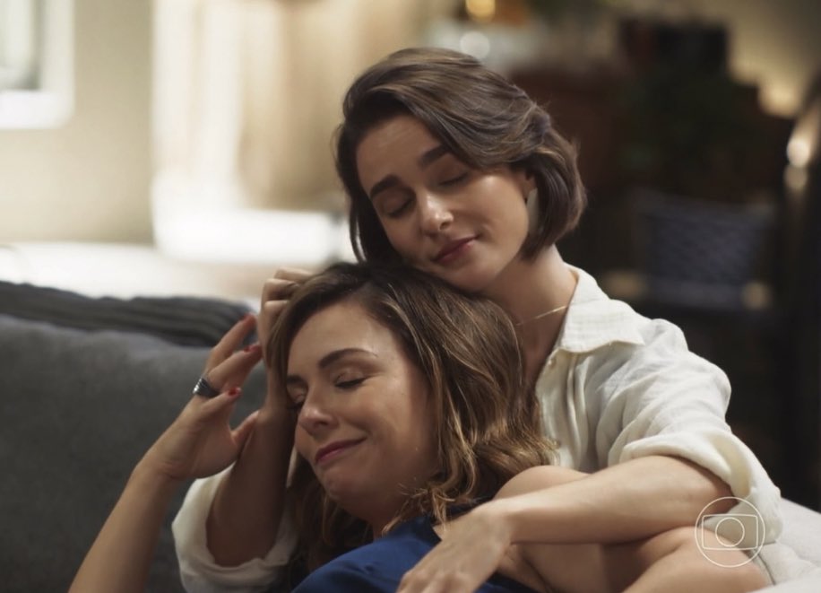 twitamaria's tweet photo. o amor. #VaiNaFé https://t.co/wXeyFsFkag
