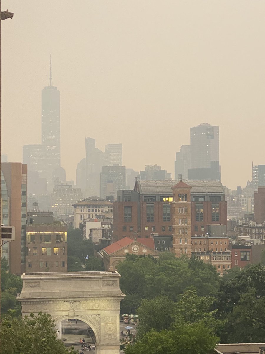 Never thought I’d smell burning, Canadian trees in #NYC , but, here we are…thinking about y’all in Quebec & Nova Scotia… #canadianfires #novascotiafires #quebecfires