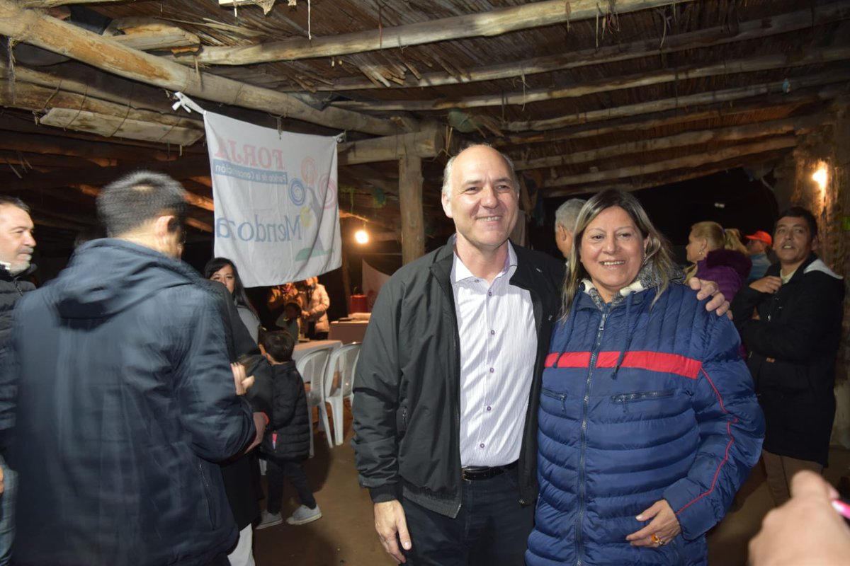 📍 Barrio Venier - # SanMartín | Junto al precandidato a intendente <a href="/FigueroaMauri66/">Mauricio Figueroa</a> y el precandidato a concejal <a href="/JorgeYurie/">Jorge Yurie</a> , escuchamos a los vecinos/as del Barrio Venier. 

𝗟𝗶𝘀𝘁𝗮 𝟱𝟬𝟮 𝗗 ✔️🗳️
¡Preparados para gobernar!