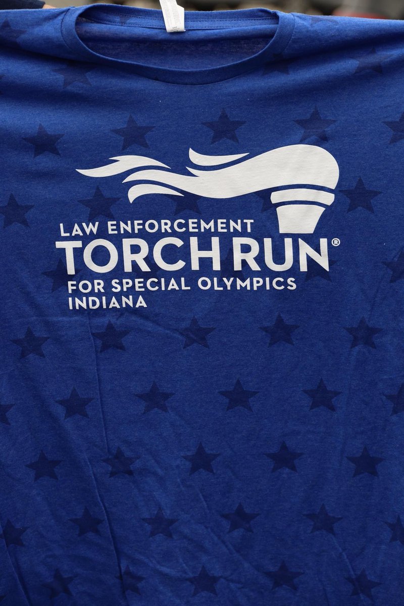 IndianaLawEnfo1's tweet photo. Students preparing to run in the Law Enforcement Torch Run For Special Olympics Indiana, on the EVO Course at the ILEA. We'll be Tweeting more about this on Wednesday! (Check Back!) @SOIndiana #LawEnforcementTorchRun #ILEABasicClass230 https://t.co/DGXQmGslL7