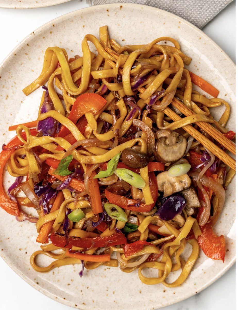 This quick and easy Lo Mein recipe takes only 15 minutes!  It is great for the whole family.  It tastes like takeout, but this recipe is made with wholesome ingredients.  What is your favorite takeout dish? #lomein #takeout #recipe #dinner #healthyrecipes
100daysofrealfood.com/lo-mein/