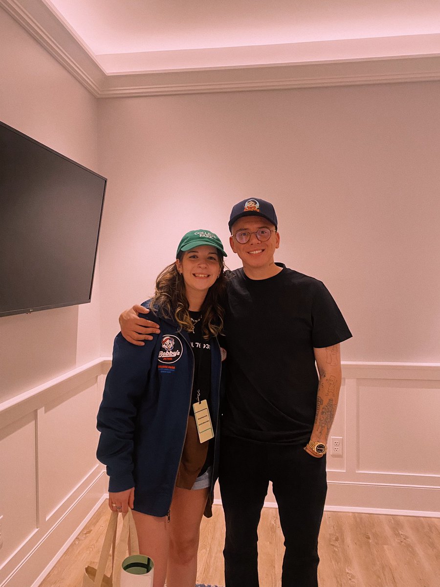 okkedenn's tweet photo. man, i love the rattpack. i had the best time this weekend:) thank you @Logic301 you too are the best in the whole wide world. #plp https://t.co/vBxgRTRC81