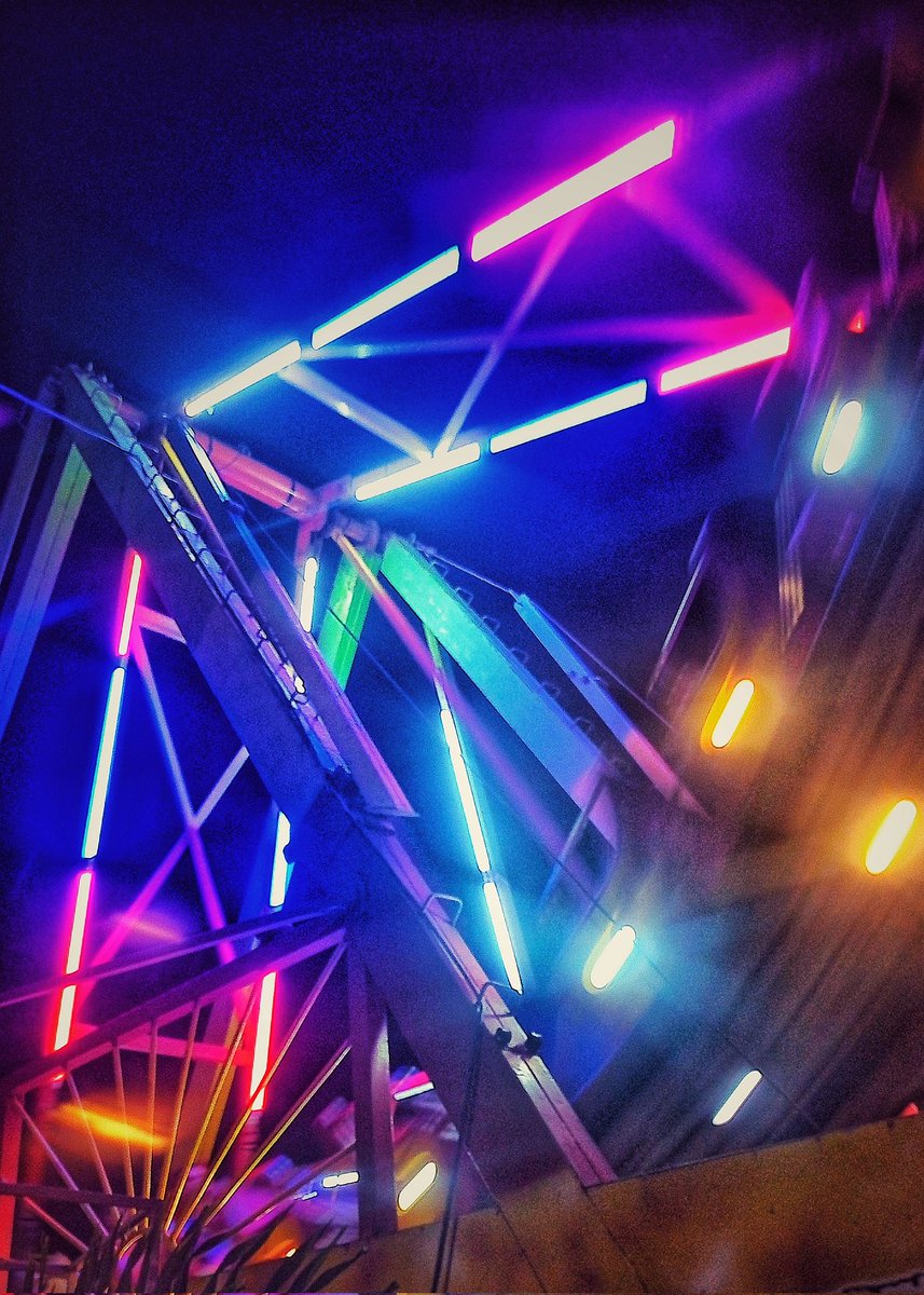 alessandriel's tweet photo. No interior é assim , tem parque no São João , tem sim . 
#parque #photography #Fotografía #Foto #ceara https://t.co/Yf09HNIMsX