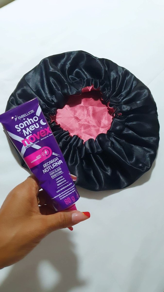 ErivaniaMarque5's tweet photo. Minha #rotinacapilarnoturna
Como essa belezura 💜 https://t.co/Dd14BAs1CX