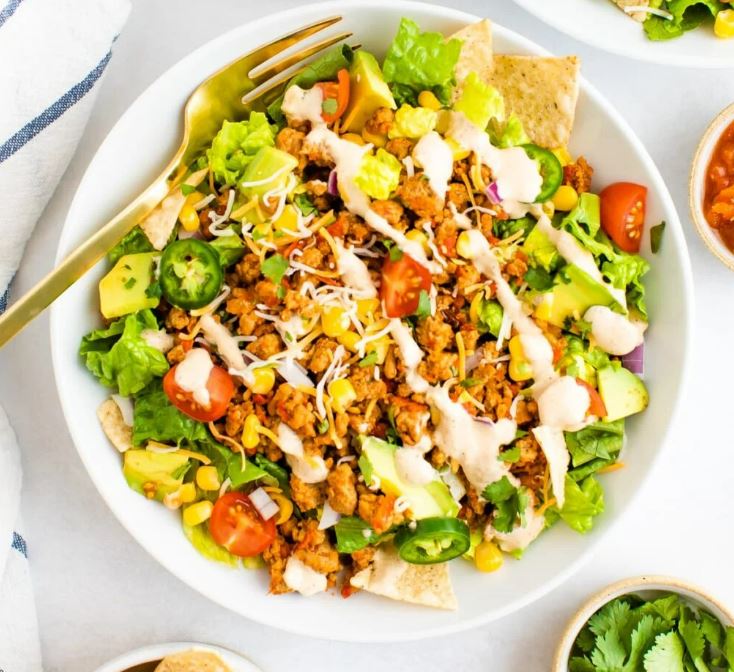 It's never too late for Taco Tuesday, even on Wednesday. Check out the Healthy Taco Salad bowl from Eating Bird Food. Don't let the name fool you. eatingbirdfood.com/healthy-taco-s… #HealthyFood #healthyeating #healthylifestyle #EmployeeWellness