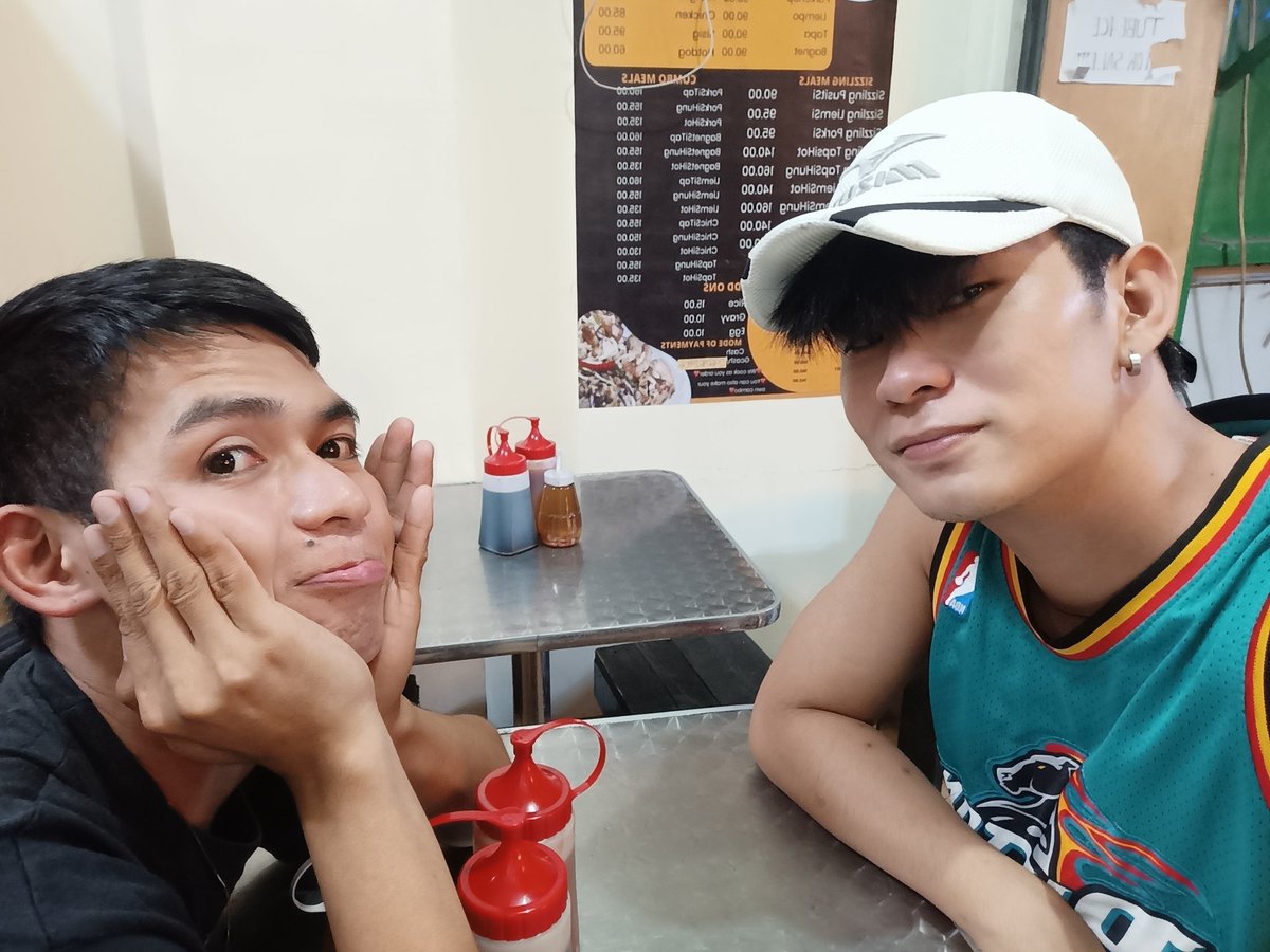 princeedrian's tweet photo. Ang swerte ko sa part na may Bigboy ako na tupad mo❤️ ILY🌈 https://t.co/OyYpFiA3Tm
