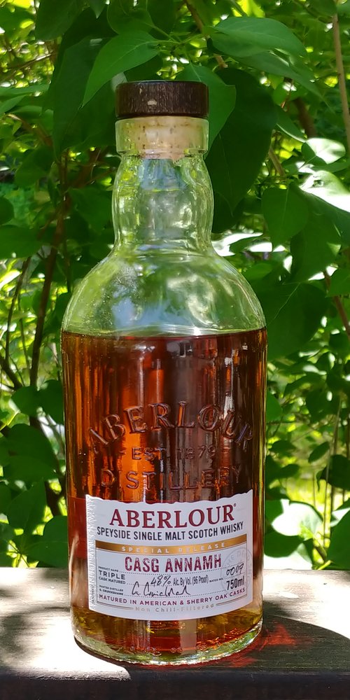 _dramface's tweet photo. Ogilvie admits that the enjoyment of a whisky - and the scoring of it - can all too easily be affected by emotion. As well it should be...

https://t.co/LCWbxLE91F

#Dramface #whiskyreview #whisky #Aberlour https://t.co/QE6JIYFwNp