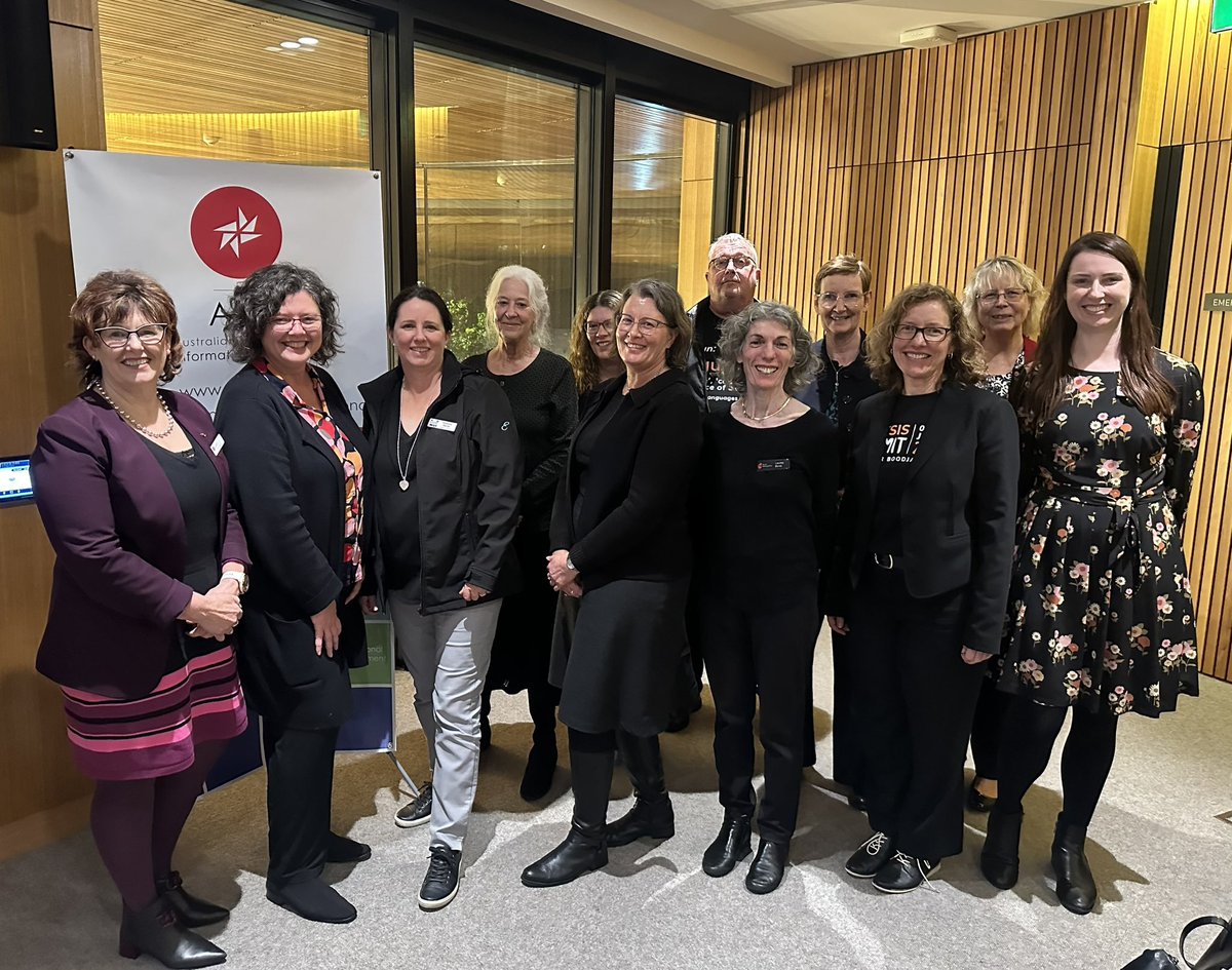 What a great line-up of lightning talks <a href="/ALIAinWA/">ALIAWest</a> Celebrating Library staff night held at Perth City Library. Great to meet passionate library professionals willing to brave a freezing night to connect, listen &amp; learn from each other <a href="/ALIANational/">ALIA</a>