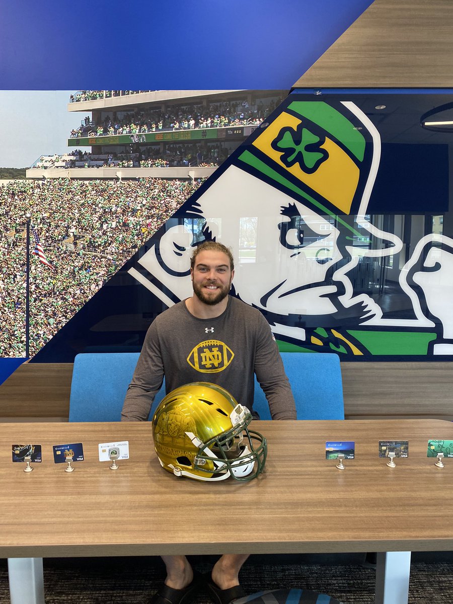 ____bb52's tweet image. I stopped by the new Credit Union 1 branch on Howard Street to sign up for my Fighting Irish checking account today. They made it super easy to sign up and, because they are the Official Banking Partner of Notre Dame Athletics. #CU1Irish #ad