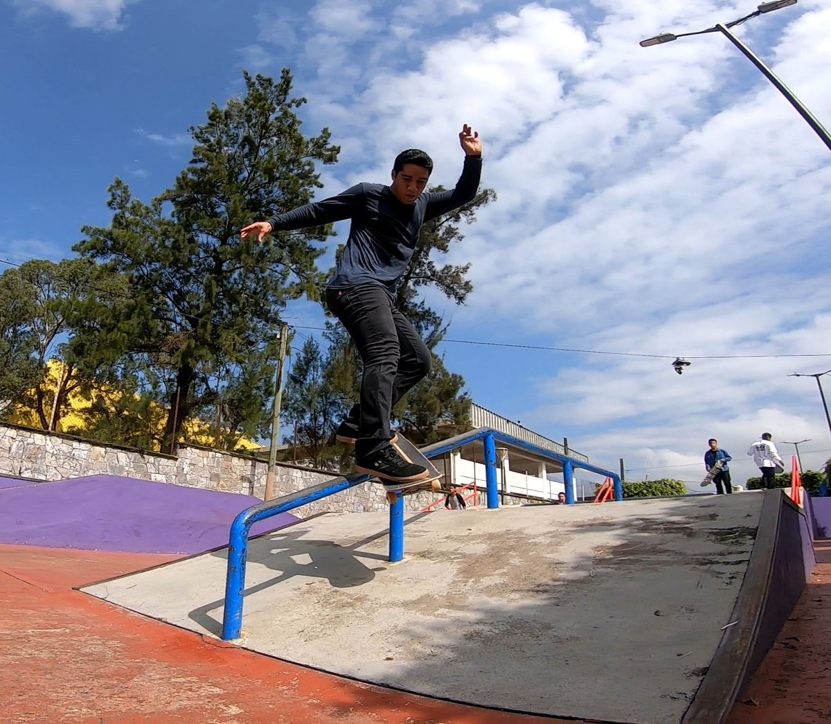 heatsk8's tweet photo. Mi truco favorito #skatelife #backsmith #skateboarding https://t.co/NCD4fJTv5t