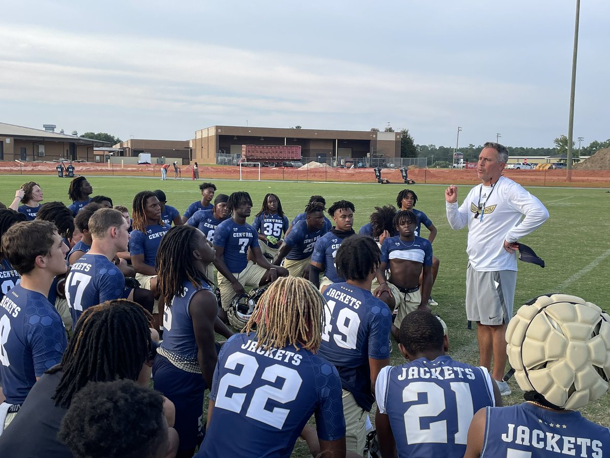 First 7-on-7 of the summer! Thanks for Monroe, Seminole Co, Gadsden Co and Bainbridge for coming over and competing this evening. #TheCounty #TogetherWeSwarm #W1NTHEDAY