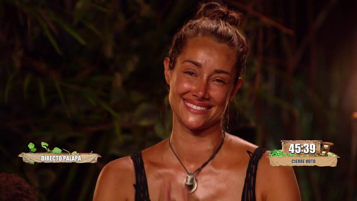 vaque_gh's tweet image. Imagina como dice Raquel Arias que está entre ellos 2 el premio de @Supervivientes 2023 ¿quien es tu ganador? 

🔄 Asraf

❤️ Adara

🗳️ ¡PARTICIPA!  

#TierraDeNadie14