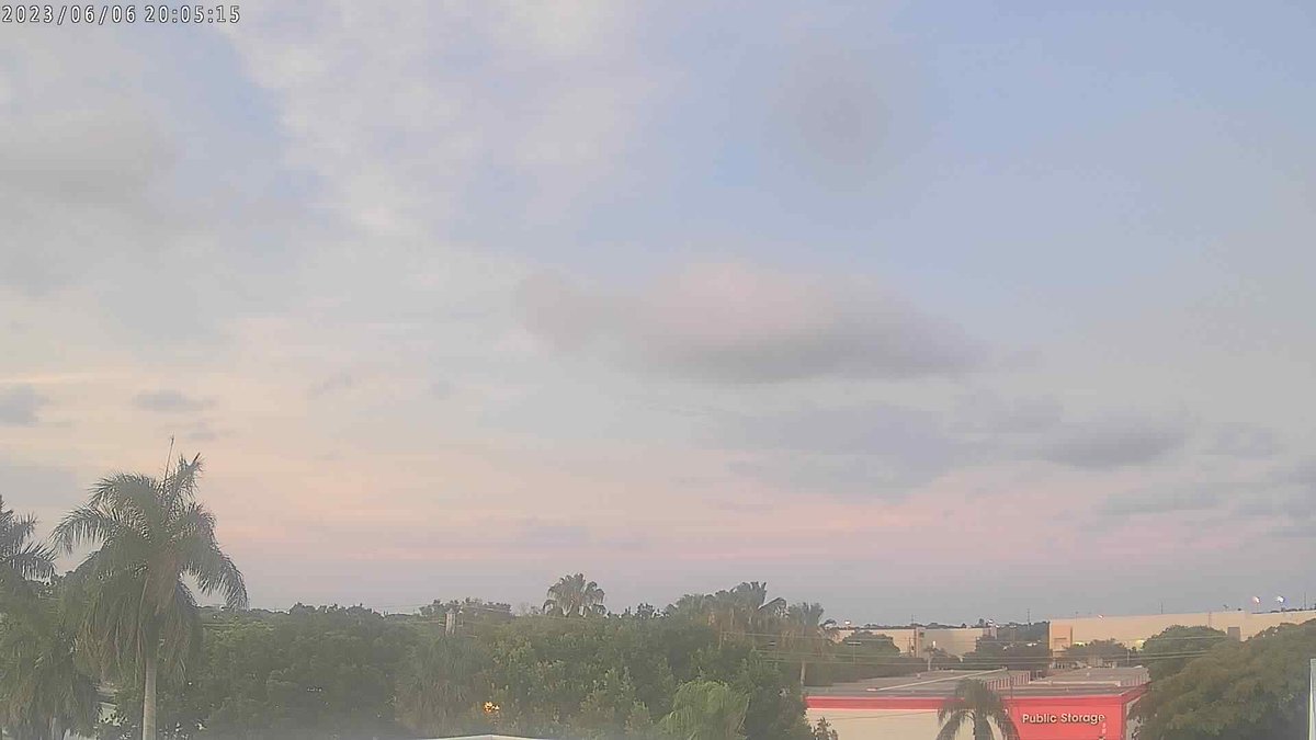 WXELWeatherSTEM's tweet photo. FPR WXEL South Florida PBS at sunset and it's 80.0 F. https://t.co/waDcDxxxdK