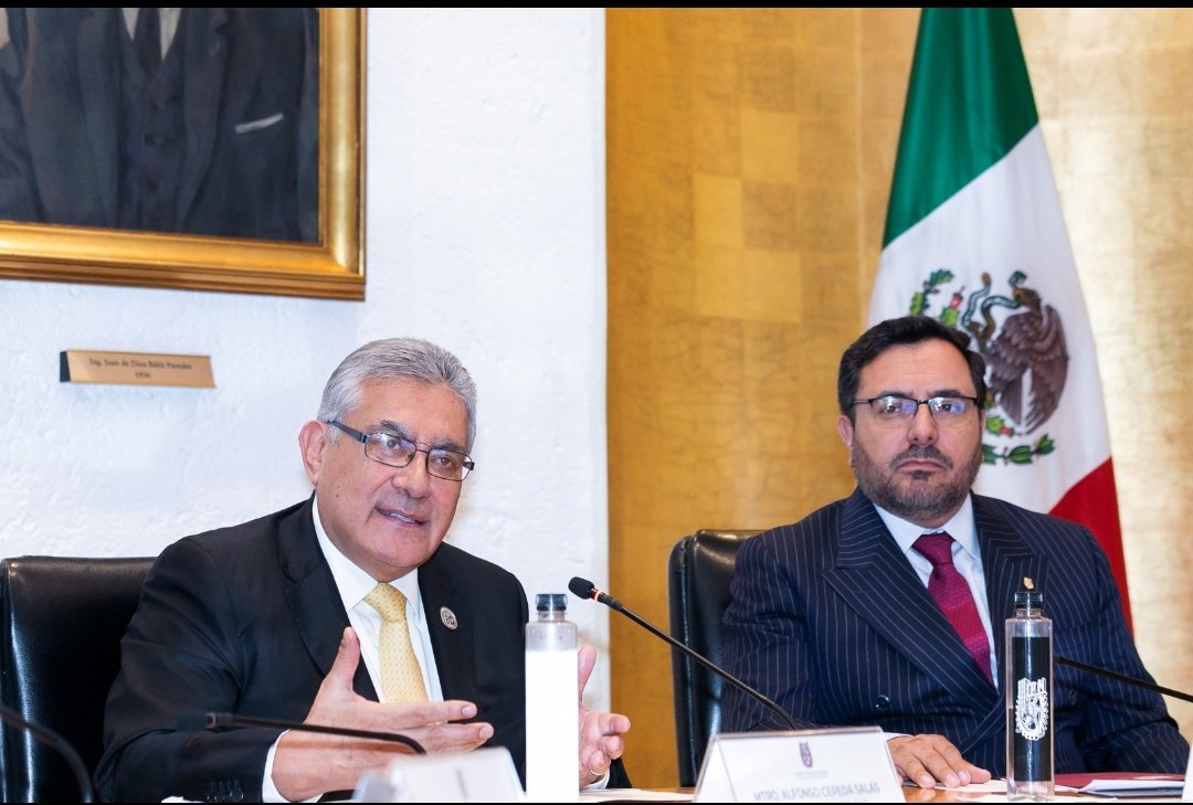 TigrilloCura's tweet photo. #SnteconMèxico
El líder nacional del #SNTE 📚 Mtro. Alfonso Cepeda Salas, y el director del @IPN_MX 🏣 @ArturoReyesS_, firmaron el incremento salarial 2023✔ y prestaciones económicas 2023-2025✔ para los agremiados de la @Seccion60SNTE encabezados por el prof. Alejandro Garduño. https://t.co/0JCDiWuS1c