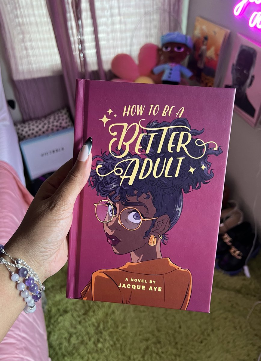 Hiiii I wrote a really weird afro-surreal/magical realism book that only a specific kind of person would like.

Help me find those people! 

Here’s a thread of books, TV shows, and movies that, if you enjoyed, you’d prob like my book ✨💕