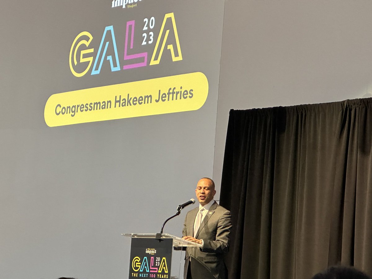 monadas's tweet photo. We may have come over in different ships....but we are all on the same boat now! ~ @RepJeffries 🙌🏽🛳️💕🙌🏽 #LouderForThoseInTheBack https://t.co/6OTlwfNb5q
