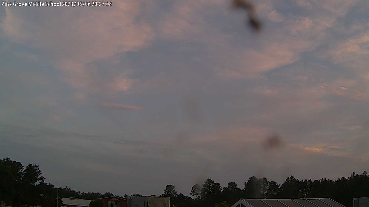 Pine Grove Middle School at sunset and it's 81.4 F.