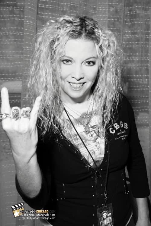 fotogod63's tweet photo. Another year of turning it up to 11! Happy 57th to Sean Yseult! Photographed 11/21/2015 Chicago #seanyseult #whitezombie #staranddagger #starstruckfoto @SeanYseultWZ https://t.co/m7z9XPwOqh