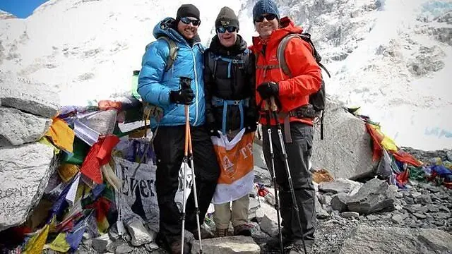 jose_pasache's tweet photo. El reto mas grande de Eliseo Reimer, no solo fue escalar la montaña alta del mundo (Everets) sino fue demostrase que no tiene techo para poder llegar ni obstáculos que se lo impidan. ejemplo que muchos deberíamos tomar y dejarnos de excusas y enfrentemos nuestros propios retos. https://t.co/orK4iSLd4W