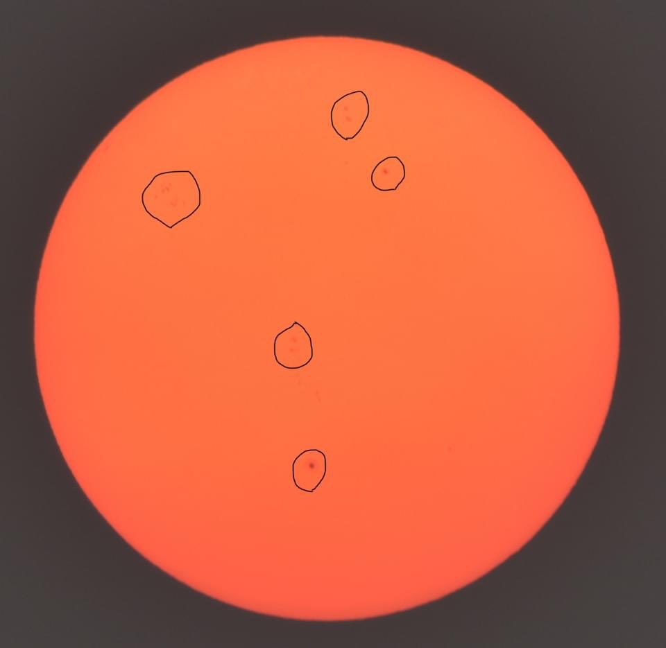 panhorem's tweet image. Canada wildfire smoke is bad in our area but it was a nice opportunity to photograph some sun spots.