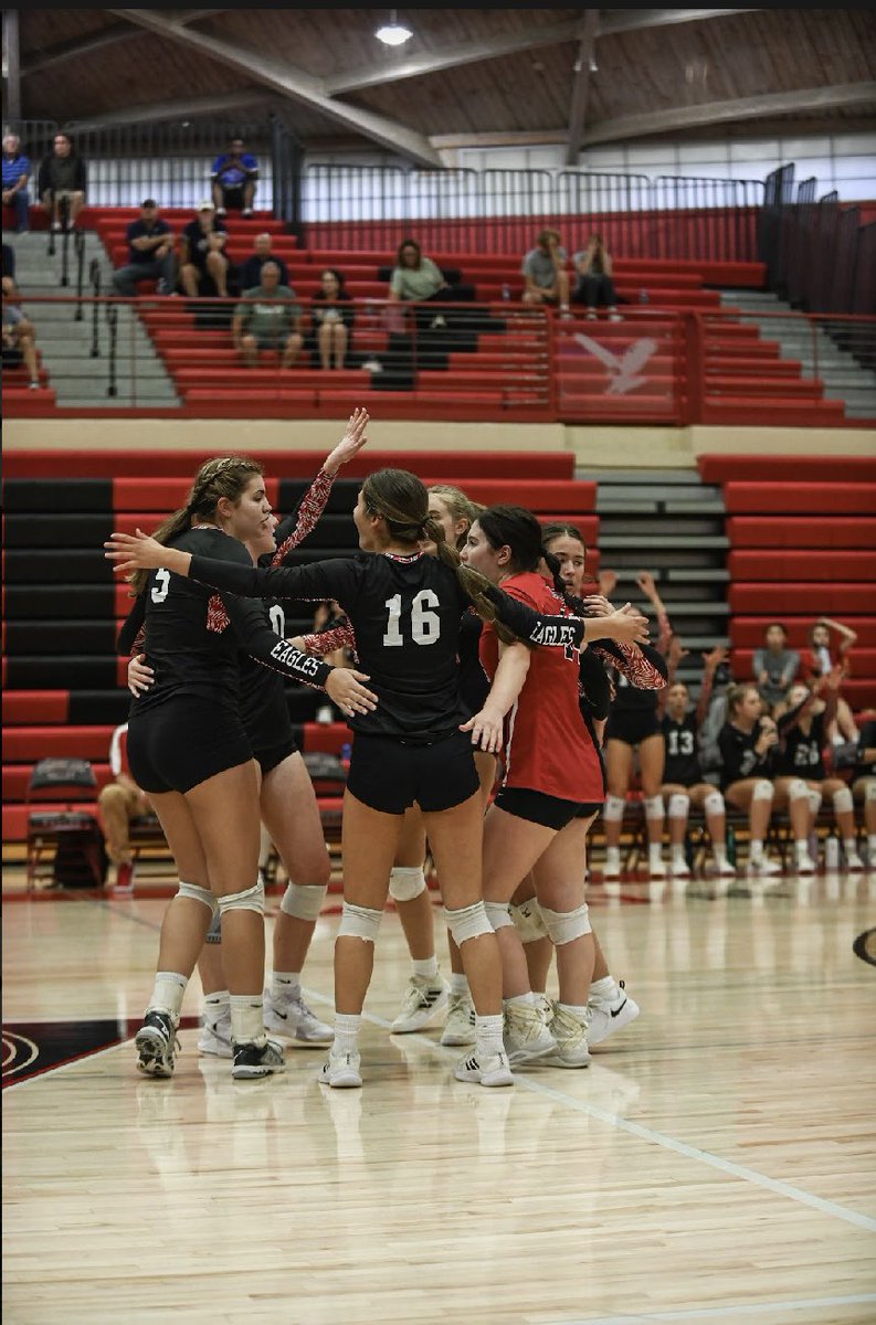 CV Girls Volleyball tweet media