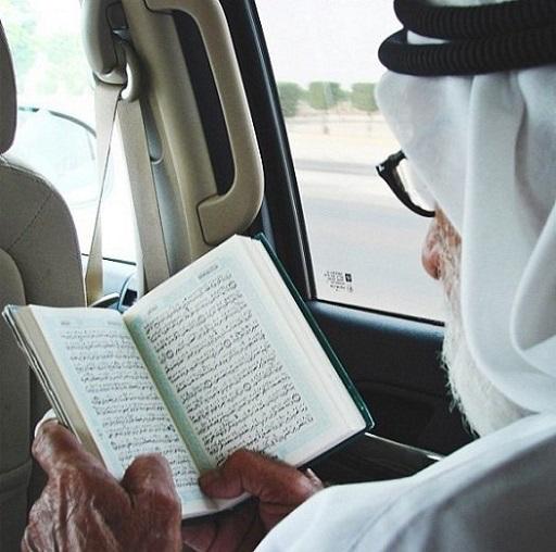 AdelAliBinAli's tweet photo. " كنا نظن أننا نحيا إذ نتنفس ونتحرك .. حتى ساق الله خطانا إلى رحاب القرآن، فعلمنا أننا كنا فقط على قيد العيش، وأن الحياة كل الحياة أن تكون في قيد القرآن " https://t.co/KZgn6ZqpiJ