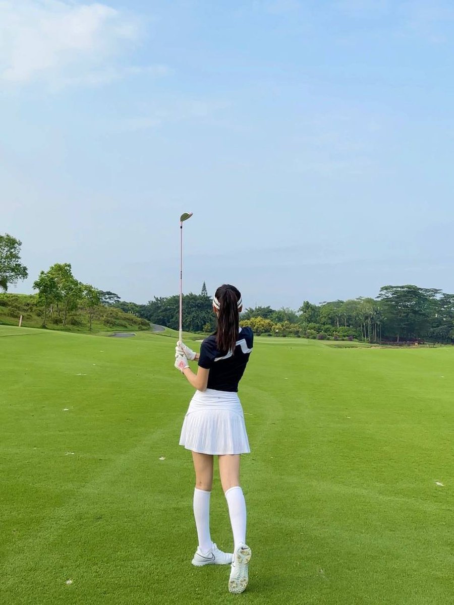 NiktaNixx's tweet photo. 🤔🤔🤔🤔 https://t.co/TdJRFIGz4m